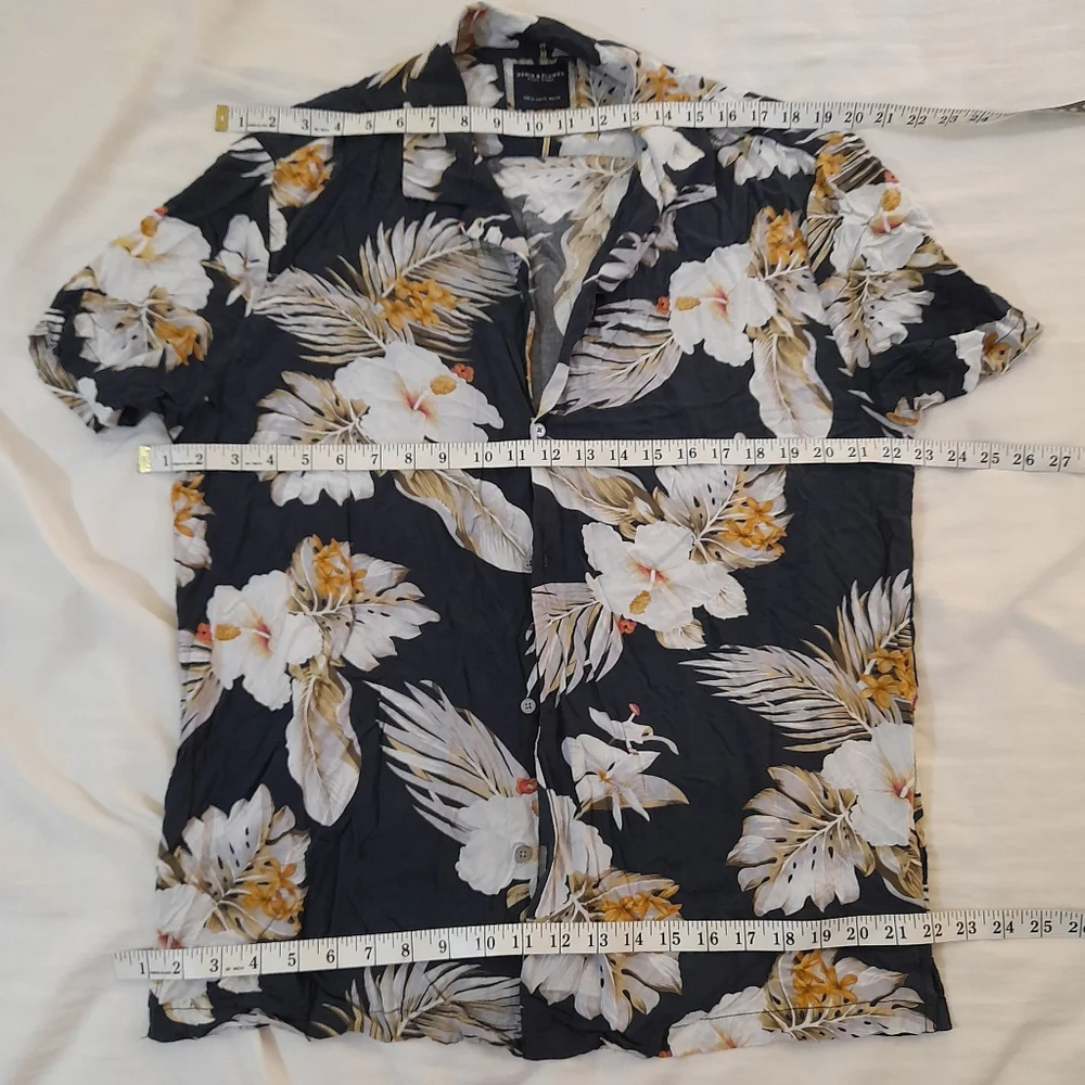 ● Denim & Flower | Button down Shirt - Picture 3 of 9